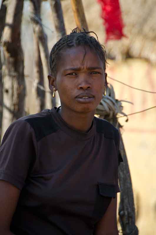 01 - Namibia - Tsintsabis - mujer Bosquimana
